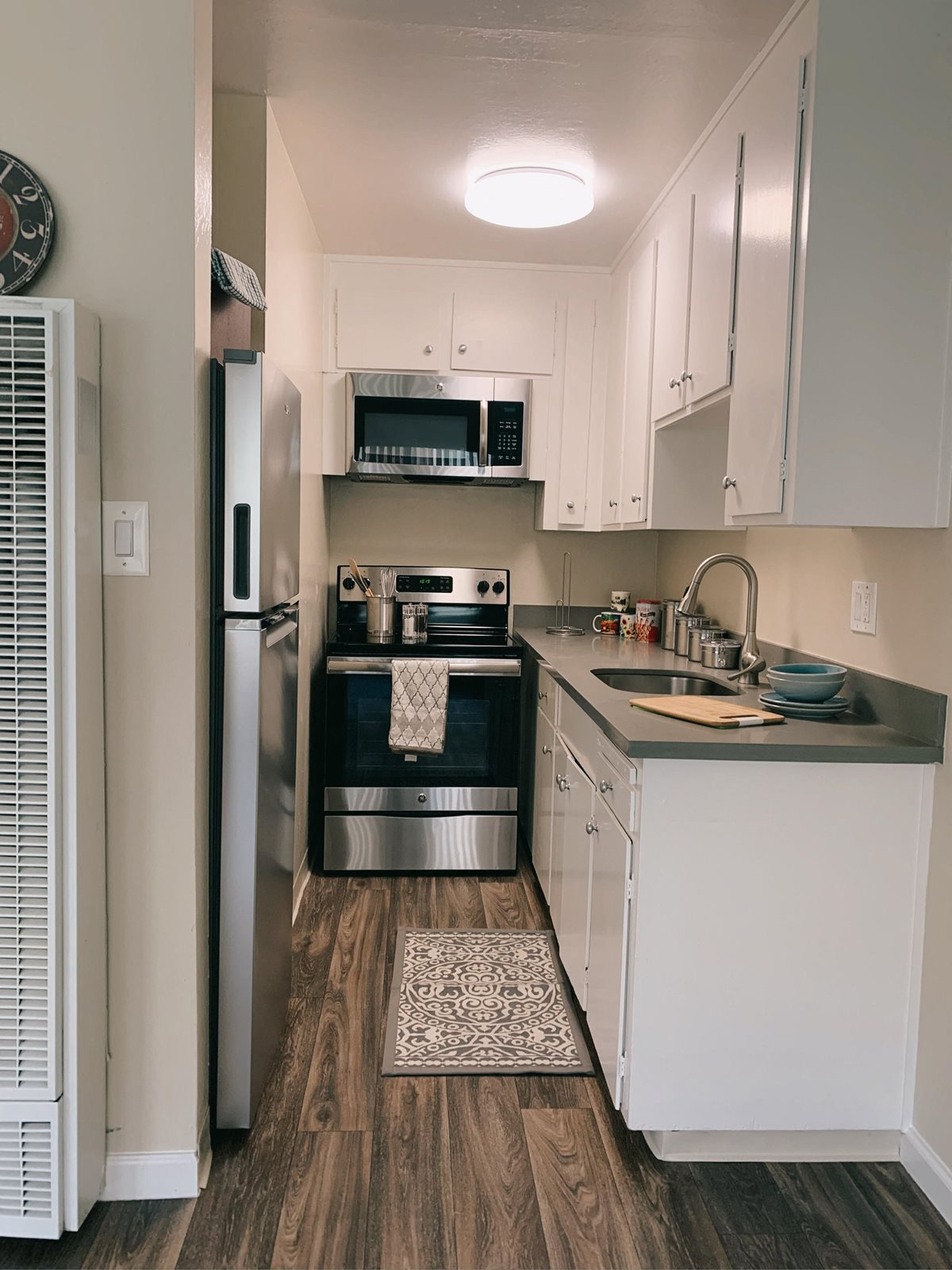 Country Club Apartments
